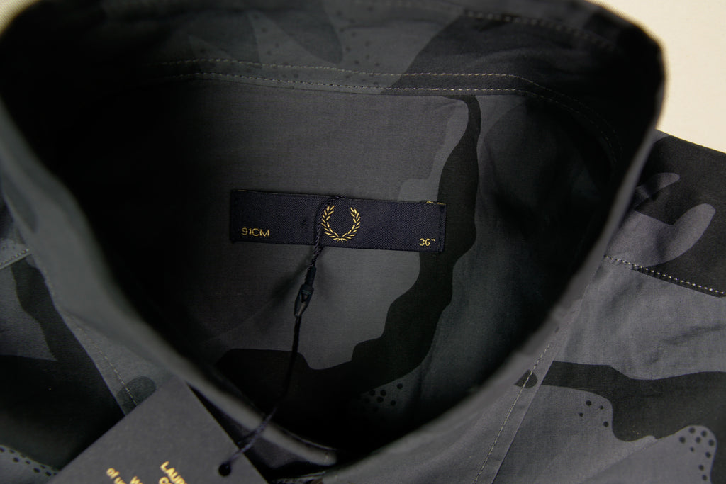 Fred Perry Shirt | S