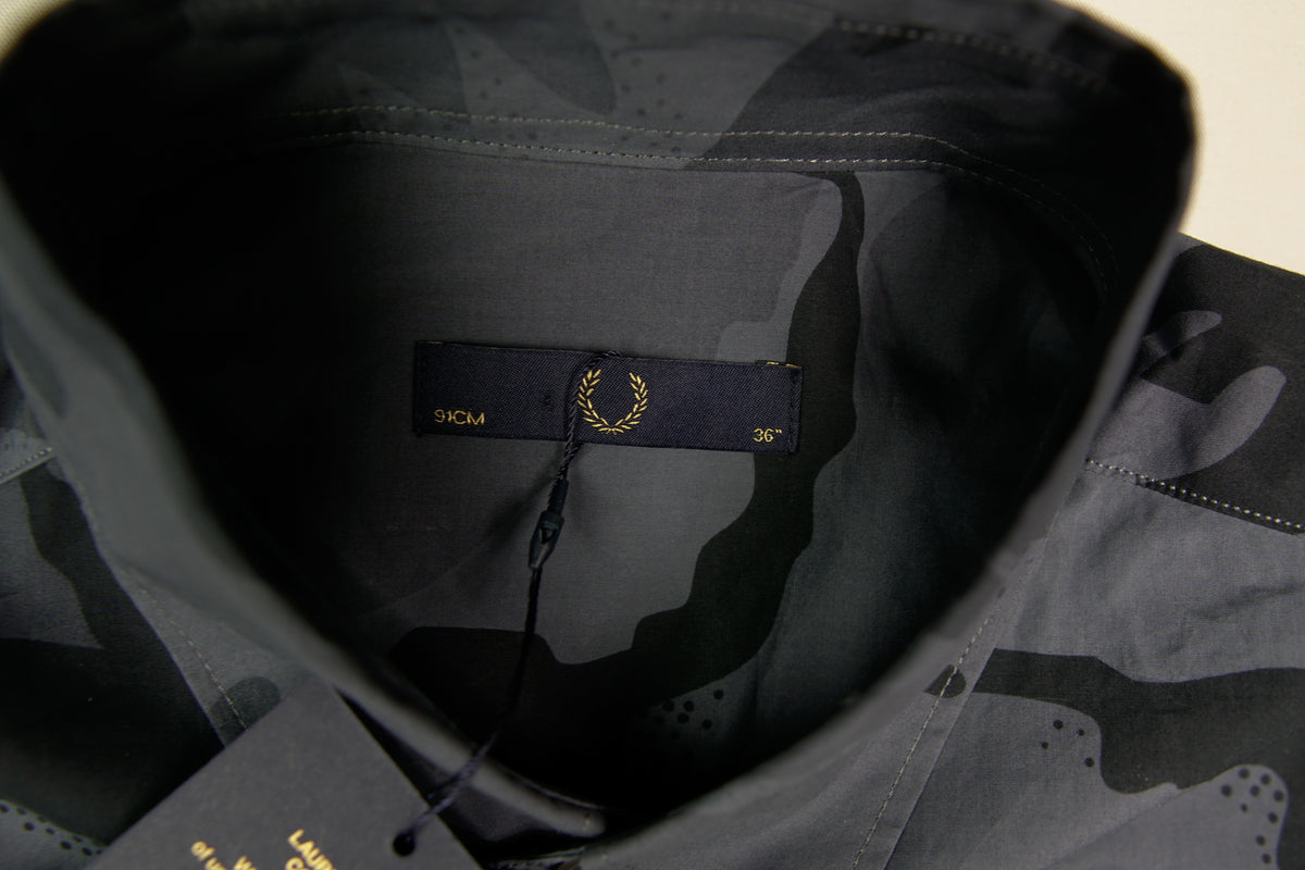 Fred Perry Shirt | S