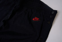 Load image into Gallery viewer, Vintage Nike Trackpants | M