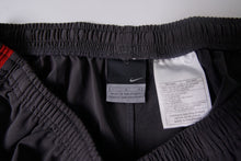 Load image into Gallery viewer, Vintage Nike Trackpants | L