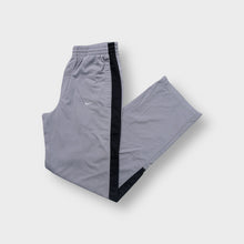 Load image into Gallery viewer, Vintage Nike Trackpants | S