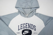 Load image into Gallery viewer, Vintage Nike Pullover | S