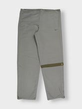 Load image into Gallery viewer, Vintage Nike Trackpants | Women&#39;s S / Men&#39;s XS