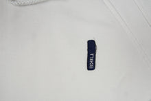 Load image into Gallery viewer, Vintage Nike Pullover | XL