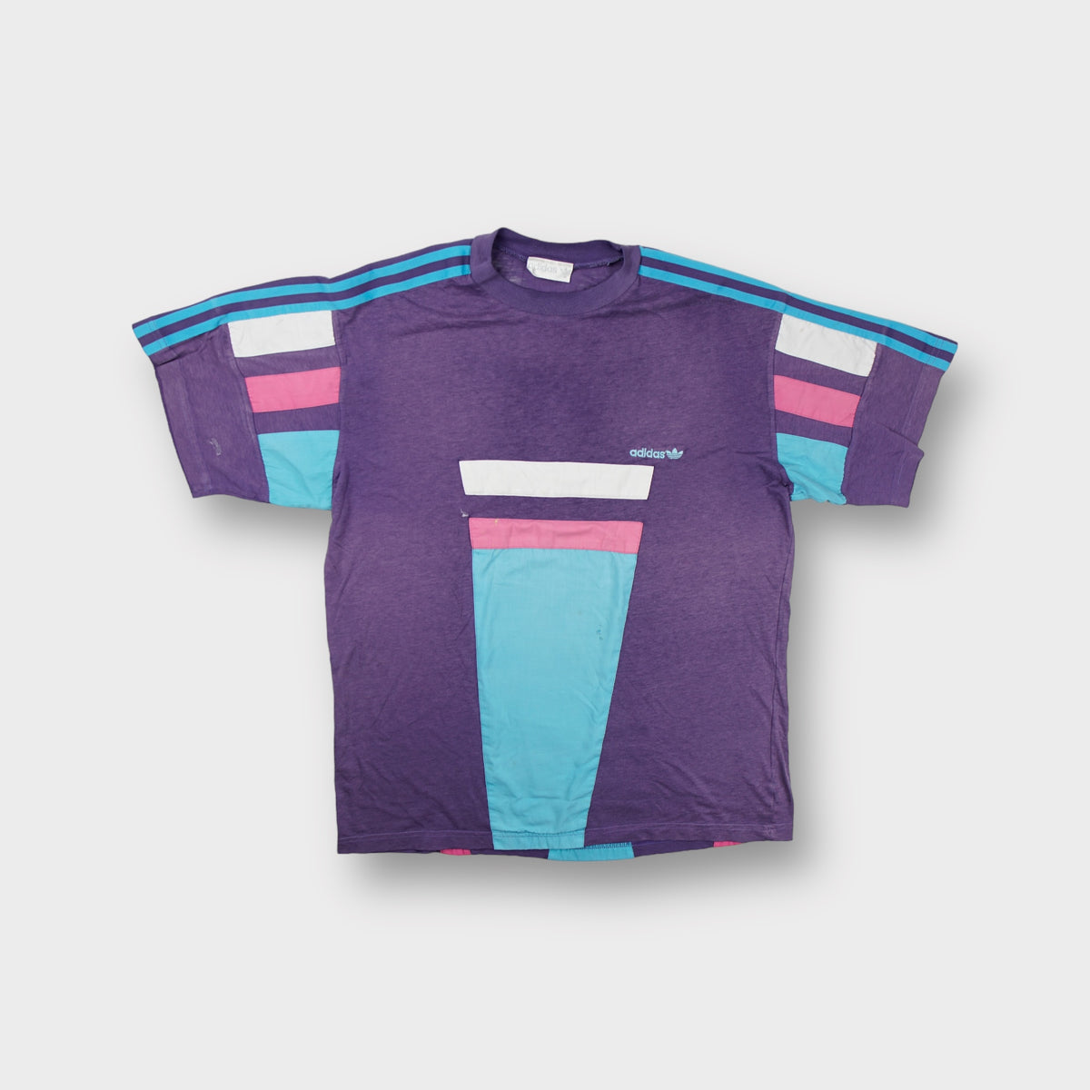 Vintage Adidas T-Shirt | M
