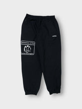 Load image into Gallery viewer, Vintage Adidas Trackpants | M
