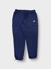 Load image into Gallery viewer, Nike Cargo Pants | L
