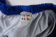 Load image into Gallery viewer, Vintage Ellesse Trackpants | L