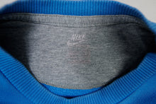 Load image into Gallery viewer, Vintage Nike Sweater | M