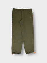 Load image into Gallery viewer, Vintage Nike Trackpants | M