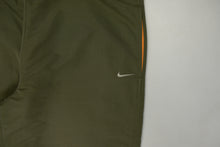 Load image into Gallery viewer, Vintage Nike Trackpants | M