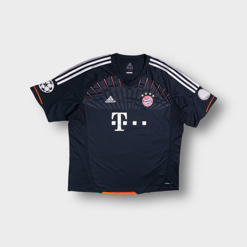 Adidas FC Bayern 12-13 UCL Shaqiri Jersey | XL