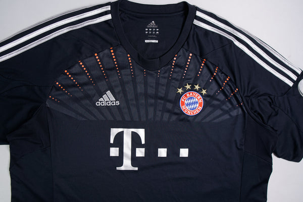Adidas FC Bayern 12-13 UCL Shaqiri Jersey | XL