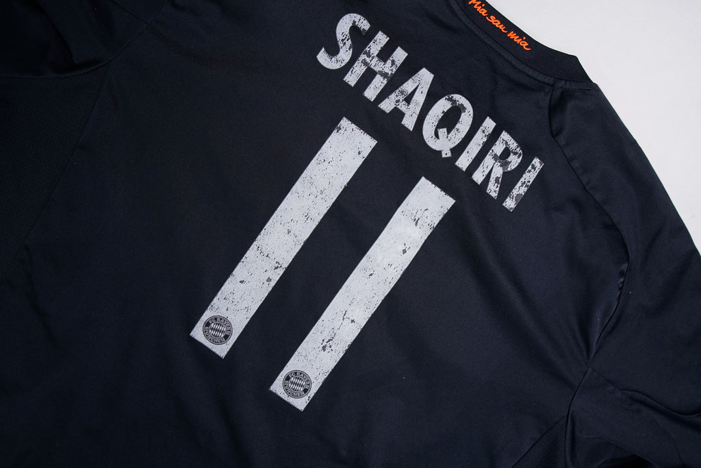 Adidas FC Bayern 12-13 UCL Shaqiri Jersey | XL
