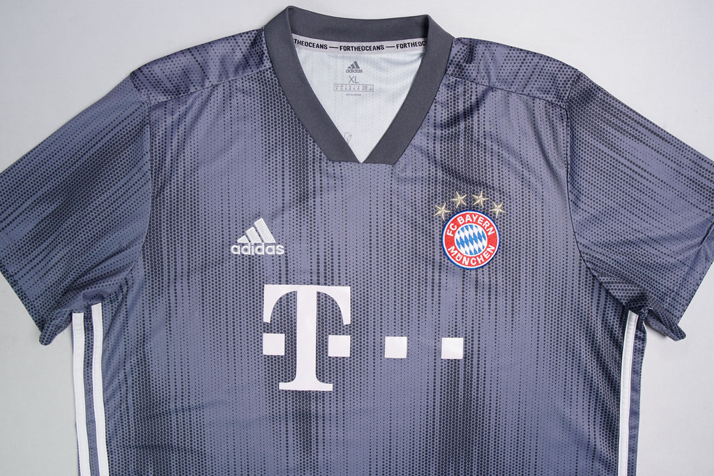 Adidas FC Bayern 18-19 Parley Jersey | XL