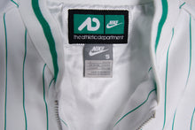 Load image into Gallery viewer, Vintage Nike Trackjacket | S