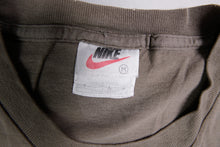 Load image into Gallery viewer, Vintage Nike T-Shirt | M