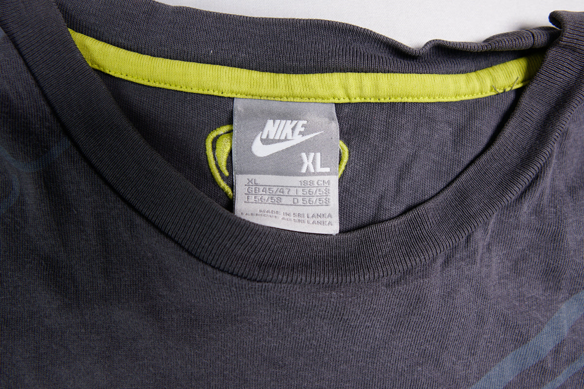 Vintage Nike T-Shirt | L