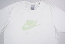 Load image into Gallery viewer, Vintage Nike T-Shirt | L