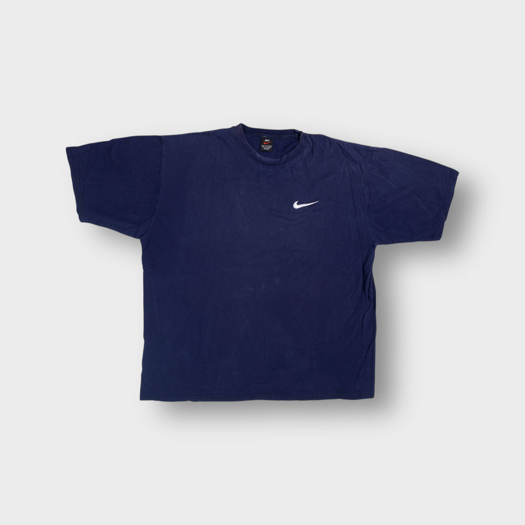 Vintage Nike navy blue T-Shirt with small white embroidered swoosh on chest