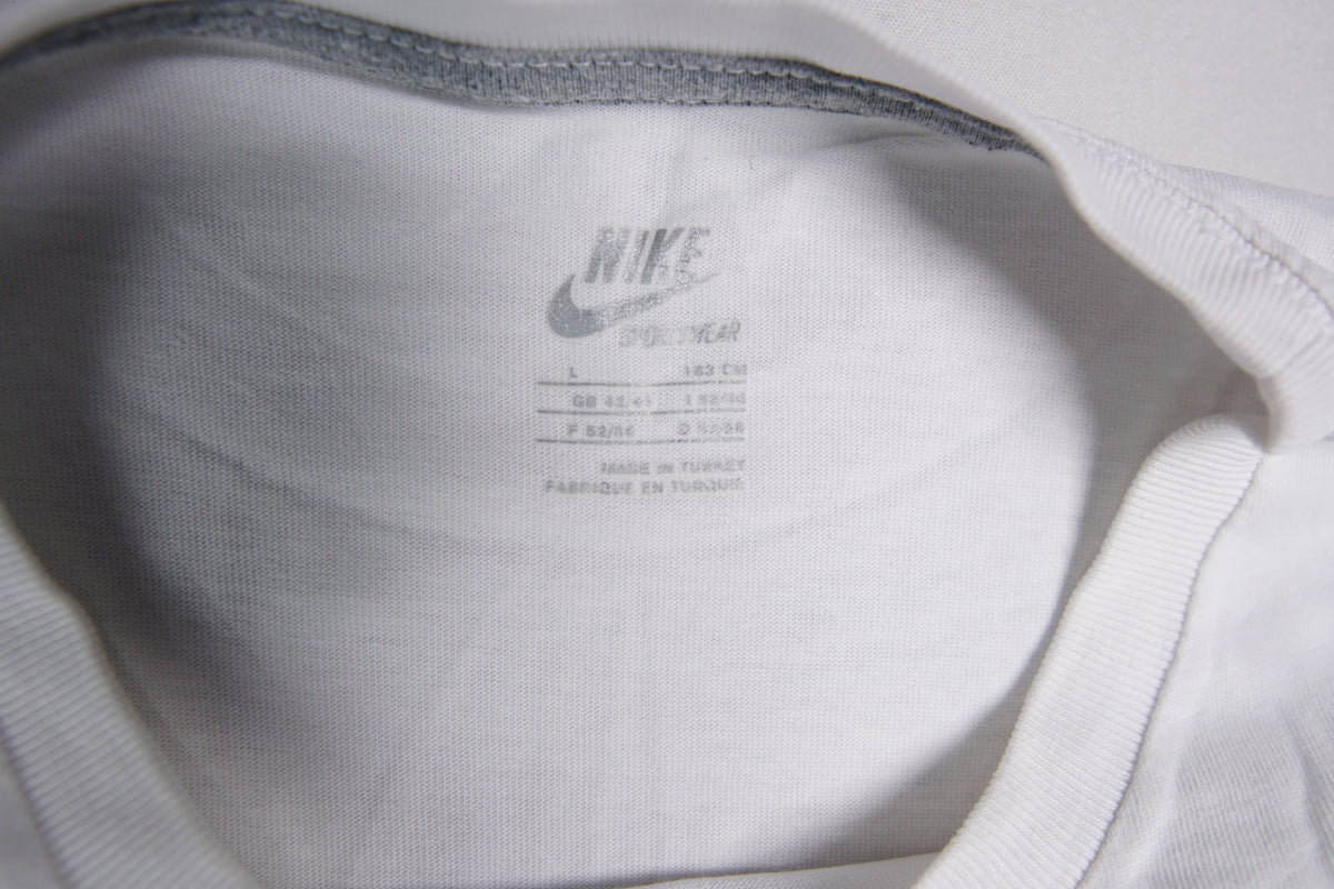 Vintage Nike T-Shirt | L