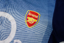 Load image into Gallery viewer, Vintage Nike FC Arsenal Jersey | M