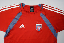 Load image into Gallery viewer, Vintage Adidas FC Bayern Jersey | Wmns M