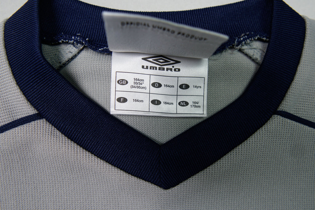 Vintage Umbro Shirt | XS