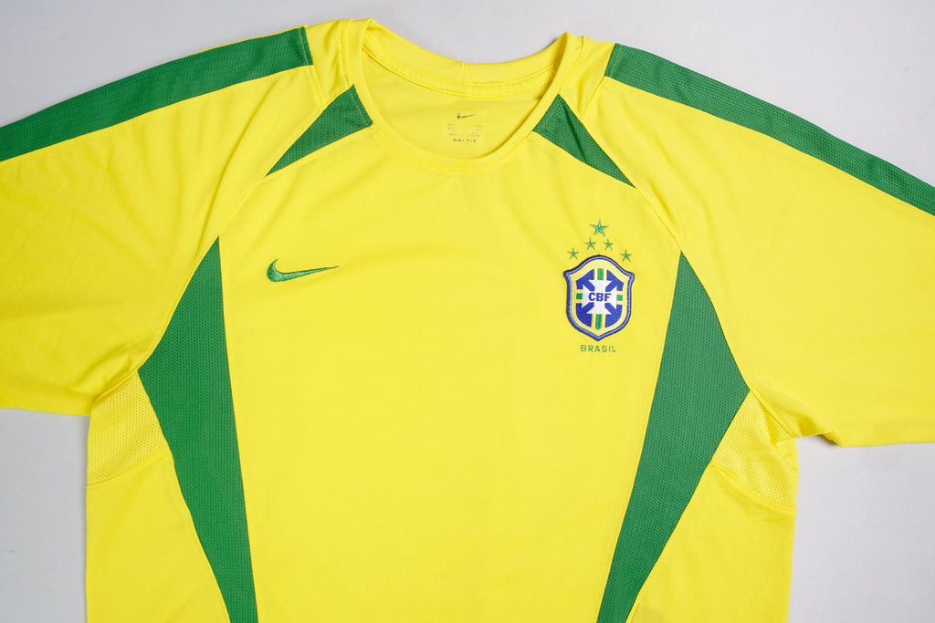 Vintage Nike 02-04 Brasil Jersey | M