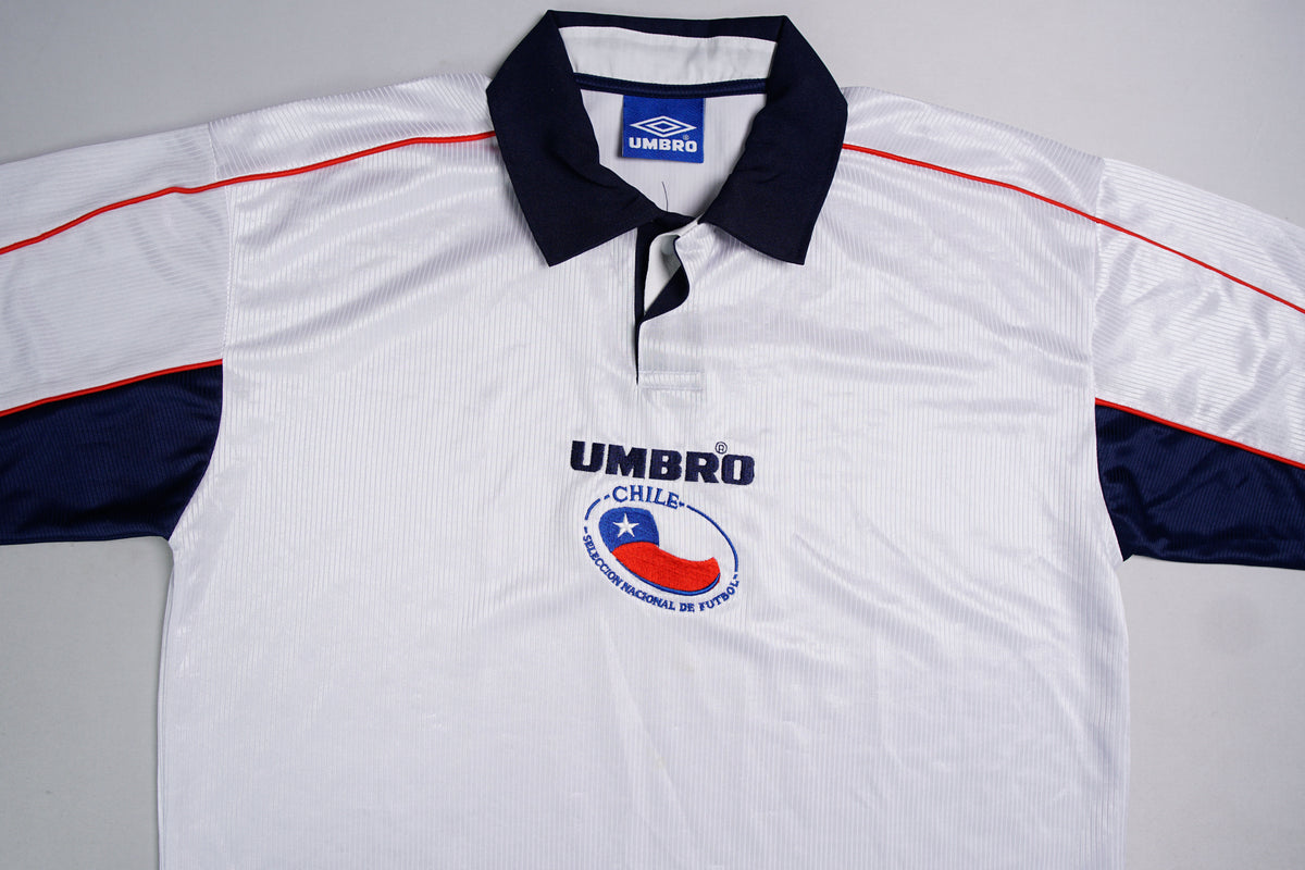 Vintage Umbro Chile 00-02 Away Jersey | XL