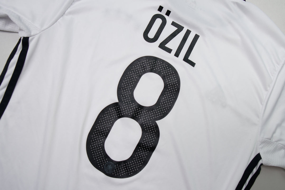 Adidas DFB 2016 Özil Jersey | S