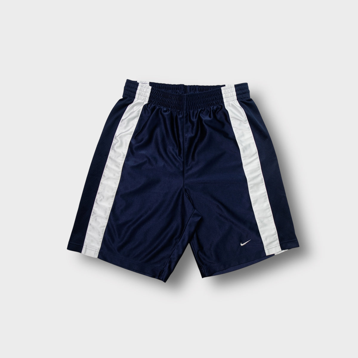 Vintage Nike Shorts | M
