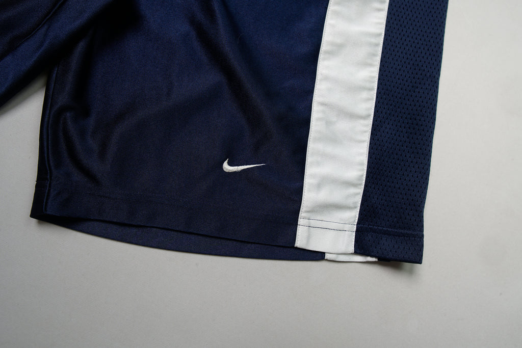 Vintage Nike Shorts | M