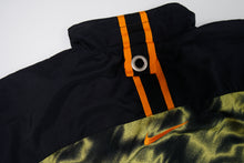 Load image into Gallery viewer, Vintage Nike Trackjacket | L