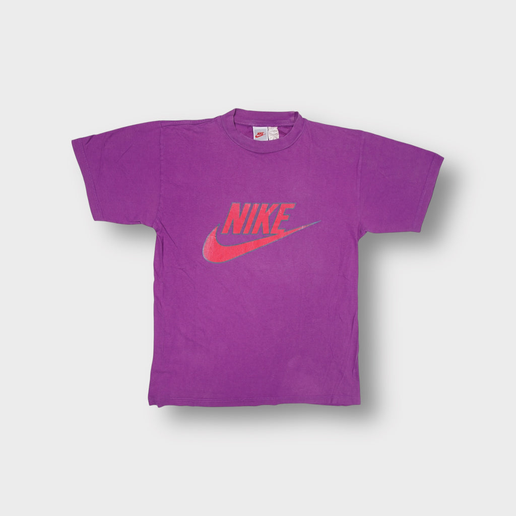 Vintage Nike purple T-Shirt with a red swoosh logo chest print