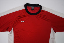 Load image into Gallery viewer, Vintage Nike Shirt | M