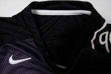 Load image into Gallery viewer, Vintage Nike Shirt | S