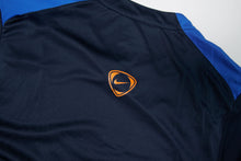 Load image into Gallery viewer, Vintage Nike Shirt | M