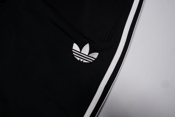 Vintage Adidas Trackpants | M