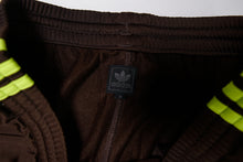 Load image into Gallery viewer, Vintage Adidas Trackpants | M