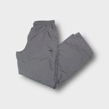 Load image into Gallery viewer, Vintage Puma Trackpants | M