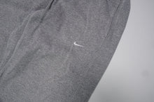 Load image into Gallery viewer, Vintage Nike Sweatpants | S
