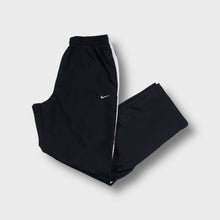 Load image into Gallery viewer, Vintage Nike Trackpants | M