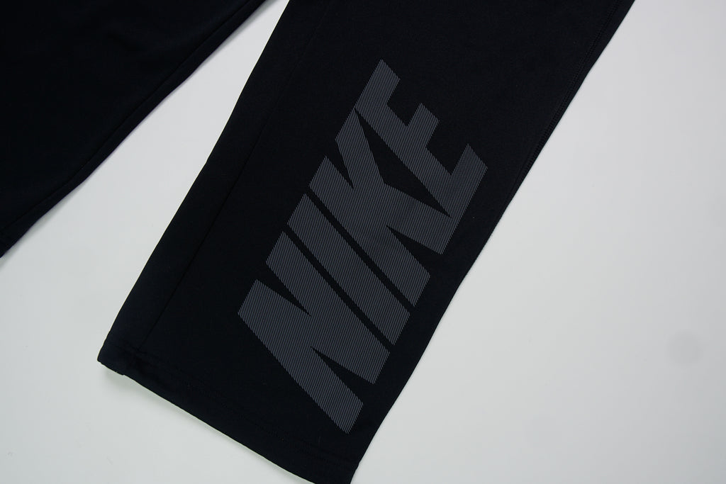 Nike Therma Fit Trackpants | M