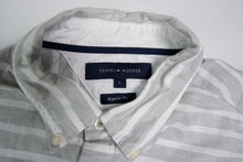 Load image into Gallery viewer, Tommy Hilfiger Shirt | L