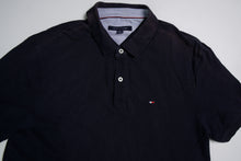 Load image into Gallery viewer, Tommy Hilfiger Poloshirt | L