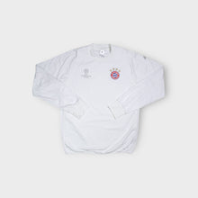 Load image into Gallery viewer, Adidas FC Bayern Champions League Sweater | M