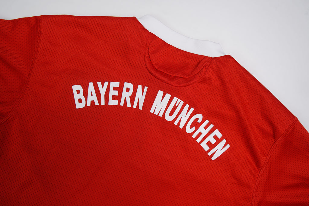 Adidas FC Bayern 09-10 Jersey | Men's XS / Wmns S
