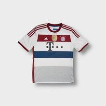 Load image into Gallery viewer, Adidas FC Bayern 14-15 Schweinsteiger Jersey | XS