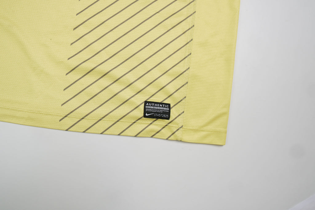 Nike Manchester United 13-14 Goalkeeper Jersey | M